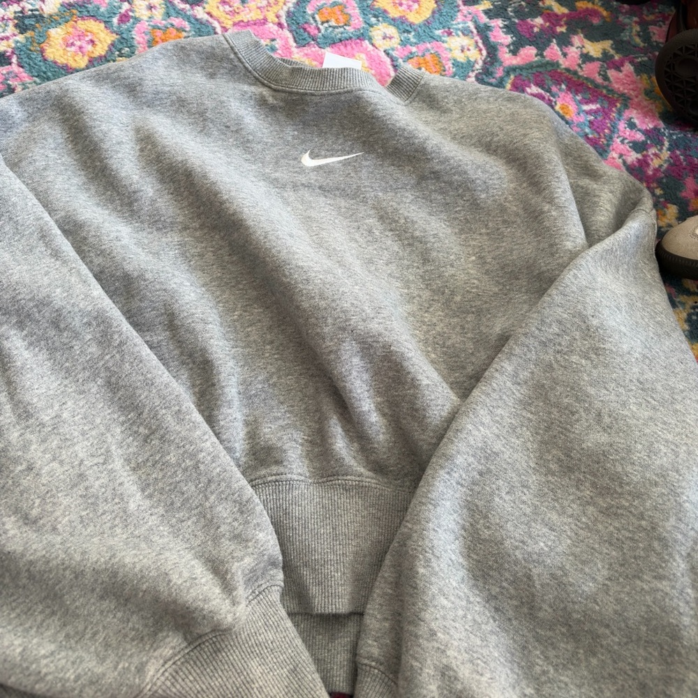 Nike crewneck